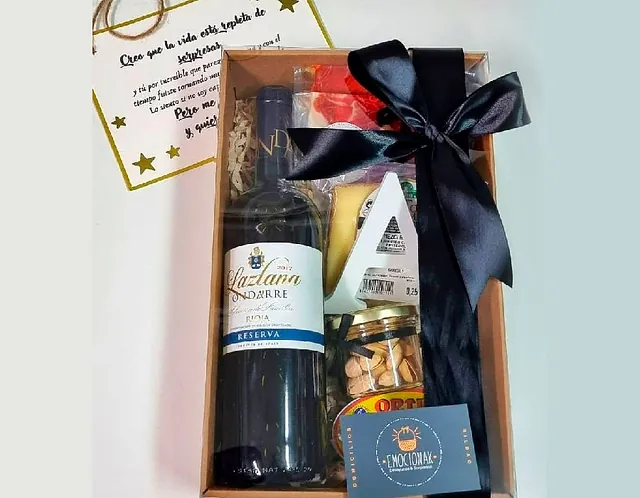 Emocionak Desayunos caja lazo negro
